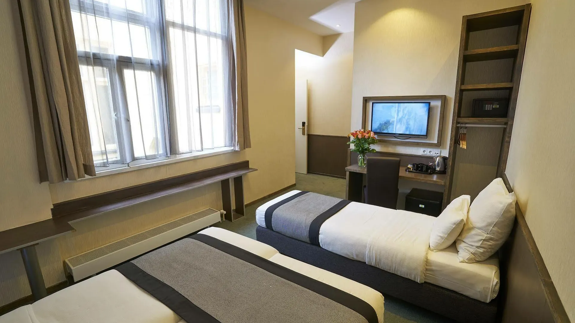Hotel The Bird Άμστερνταμ
